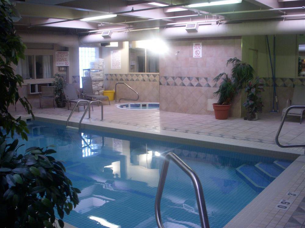 Best Western Airport Inn Калґарі Зручності фото