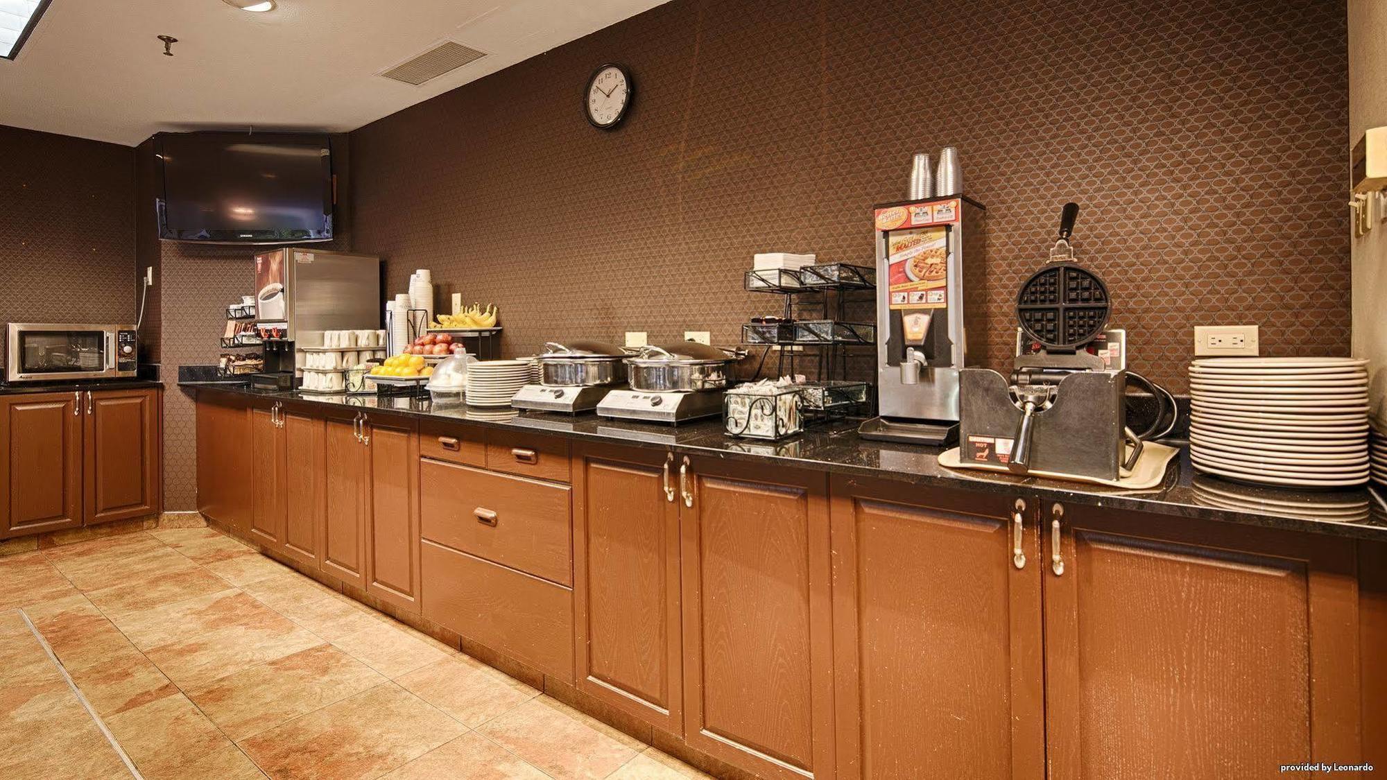 Best Western Airport Inn Калґарі Екстер'єр фото